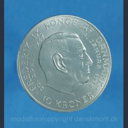 10 kr. 1972 i kv. 01/0 Renset