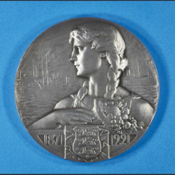 Landmandsbanken 50 r, Smuk medalje