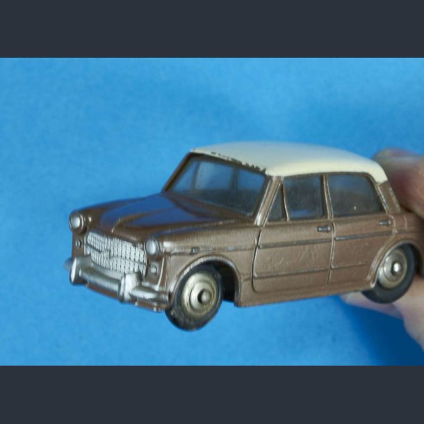 Dinky Fiat 1200 Grance Vue