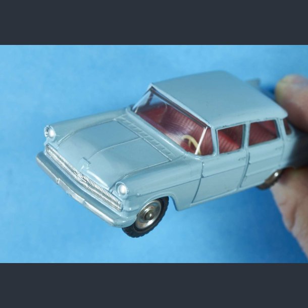 Dinky Opel Kaptajn